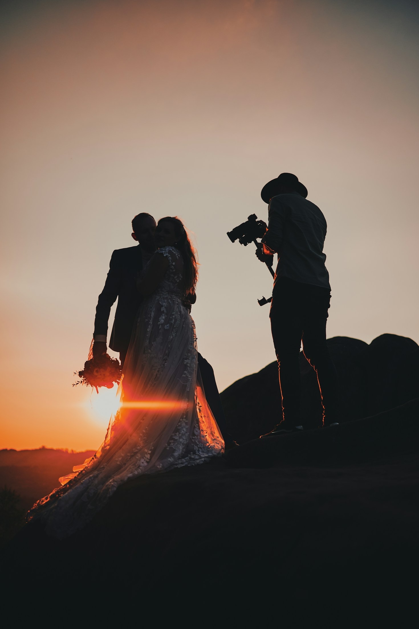 Ten Essential Tips for Preparing for Your Wedding Photos